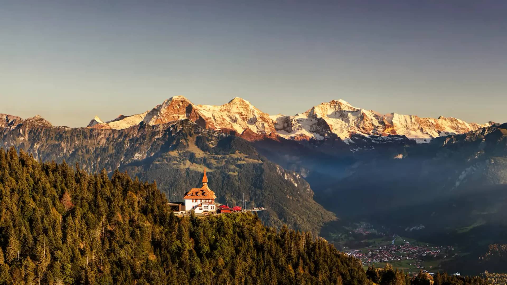 ERLEBEN SIE INTERLAKEN