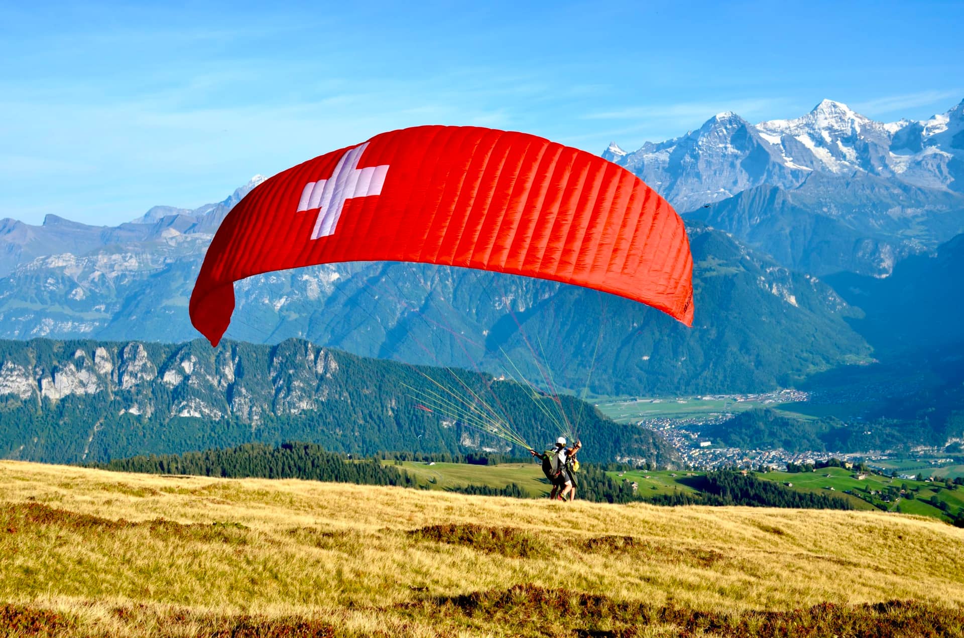 Paragliding in Interlaken