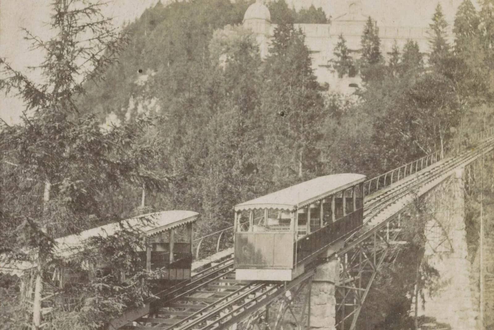 Giessbach Standseilbahn: CHF 14 oder gratis zu Fuss