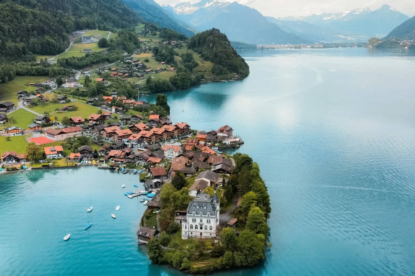 Steg Iseltwald Crash Landing on You: was CHF 5 bringen